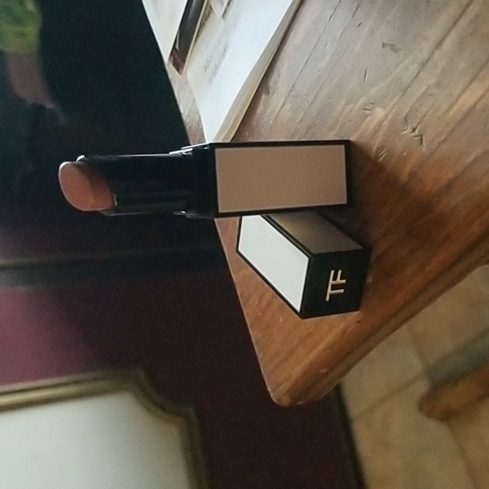 Tom Ford Lip Color NWOT never used - Picture 3 of 7